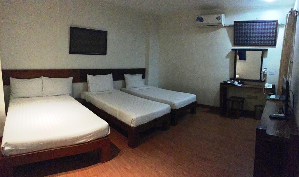 Ilocos Rosewell Hotel Exterior photo