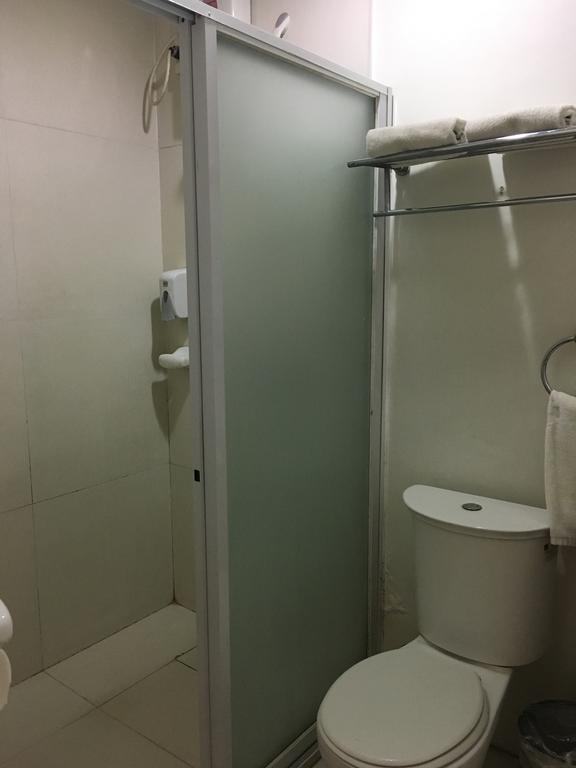 Ilocos Rosewell Hotel Room photo