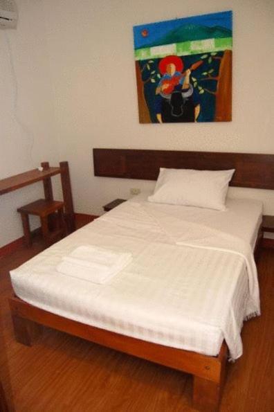 Ilocos Rosewell Hotel Room photo
